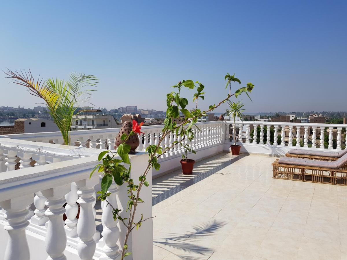 Luxor Vip Apartments Bagian luar foto