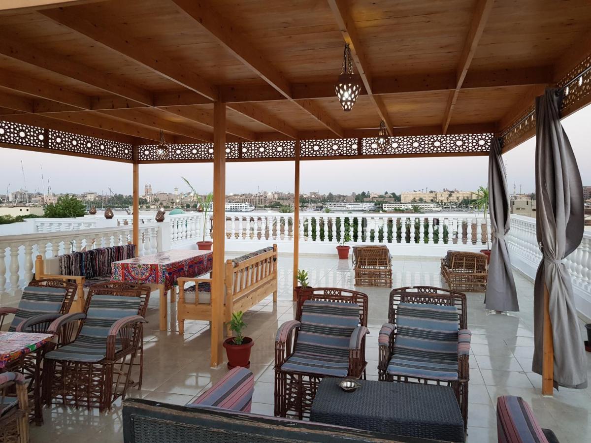 Luxor Vip Apartments Bagian luar foto