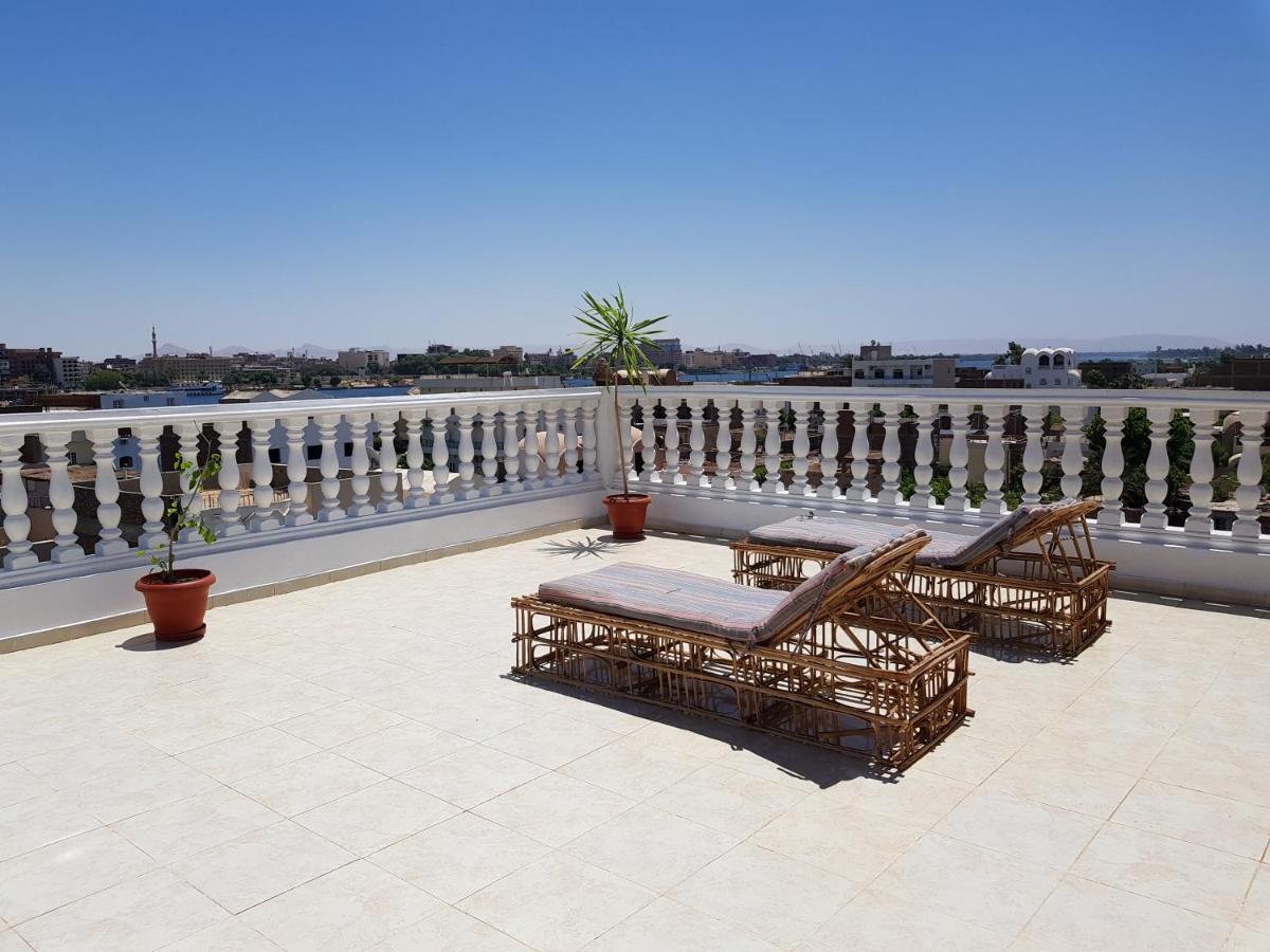 Luxor Vip Apartments Bagian luar foto