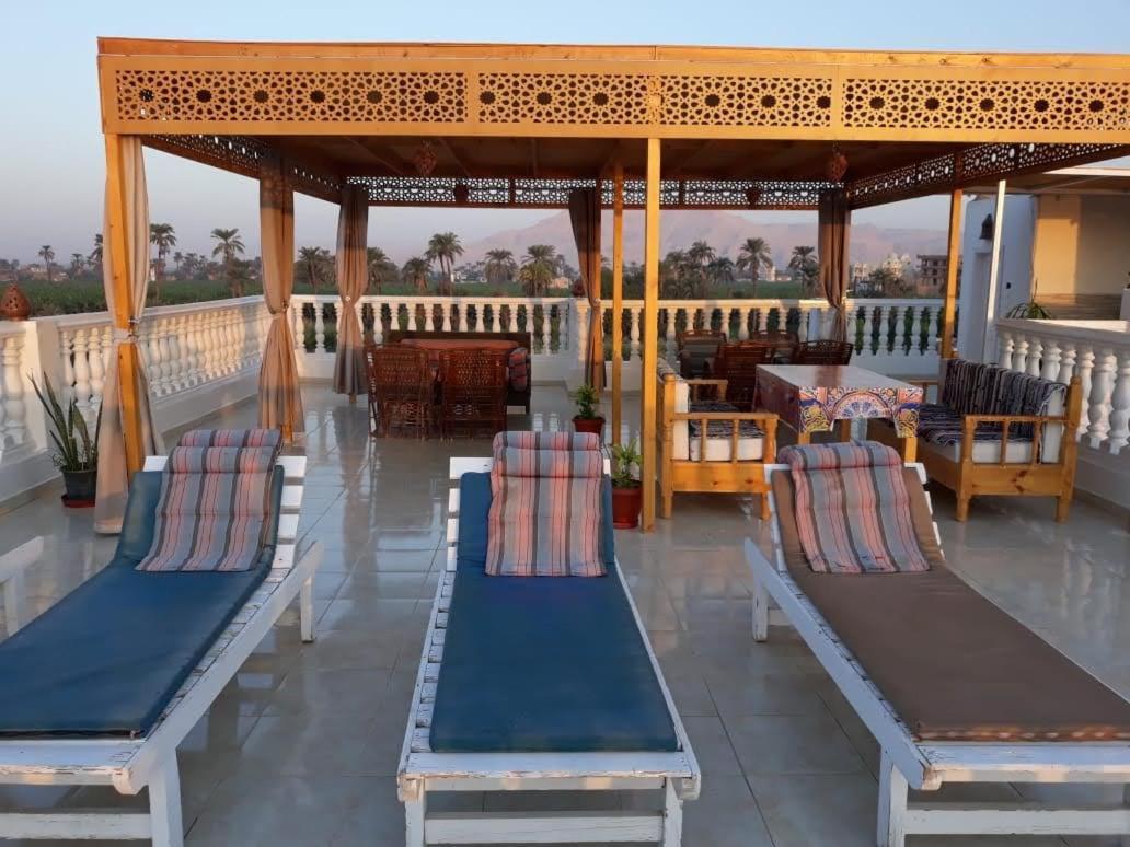 Luxor Vip Apartments Bagian luar foto